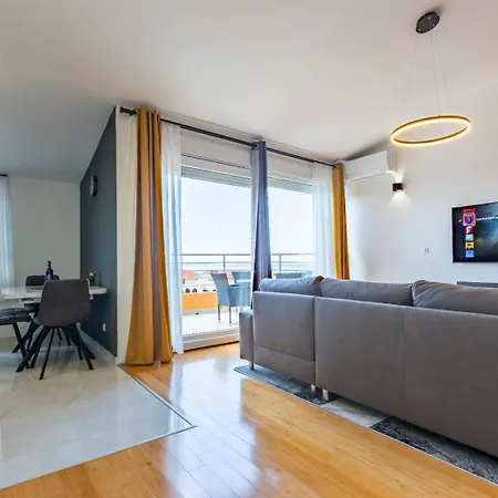 Apartment Lola 1